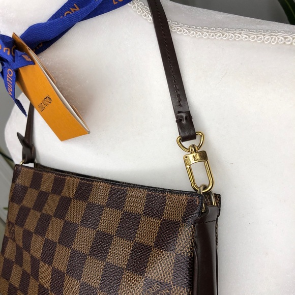 SOLD - Picture 3 of 8